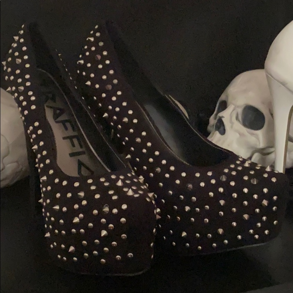 Heels 👠